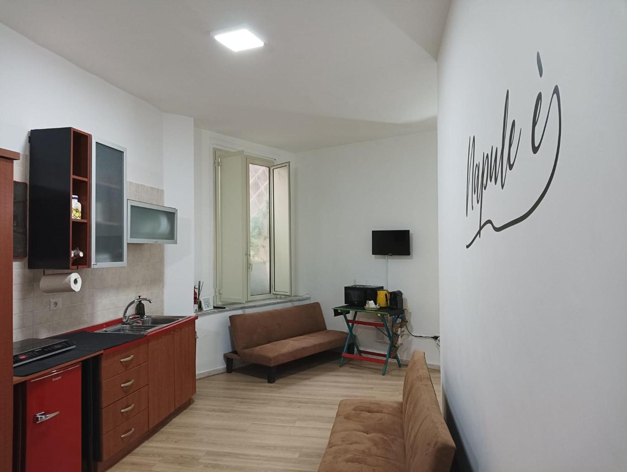 Apartamento A Casa Di Ilaria Nápoles Exterior foto